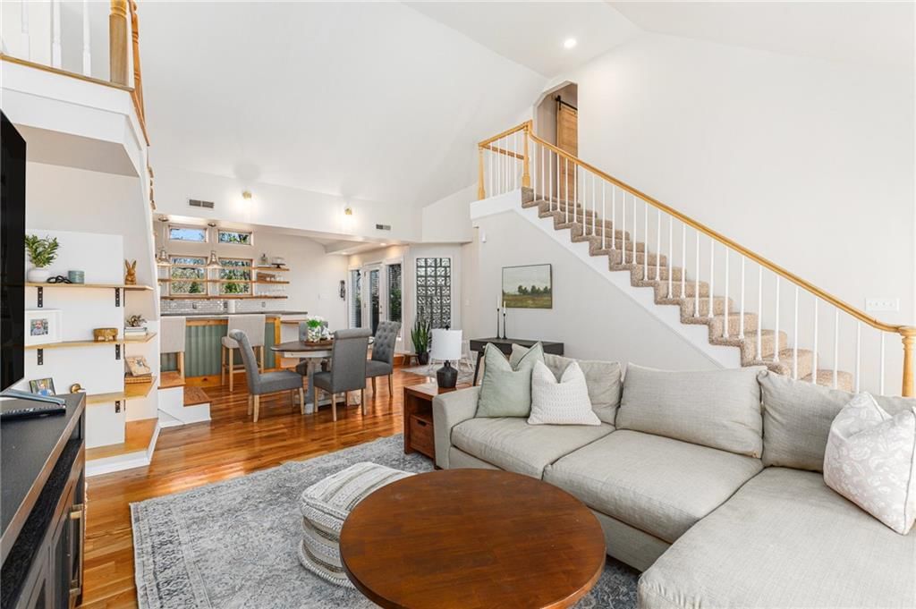 5251 Catalina Street — photo 4