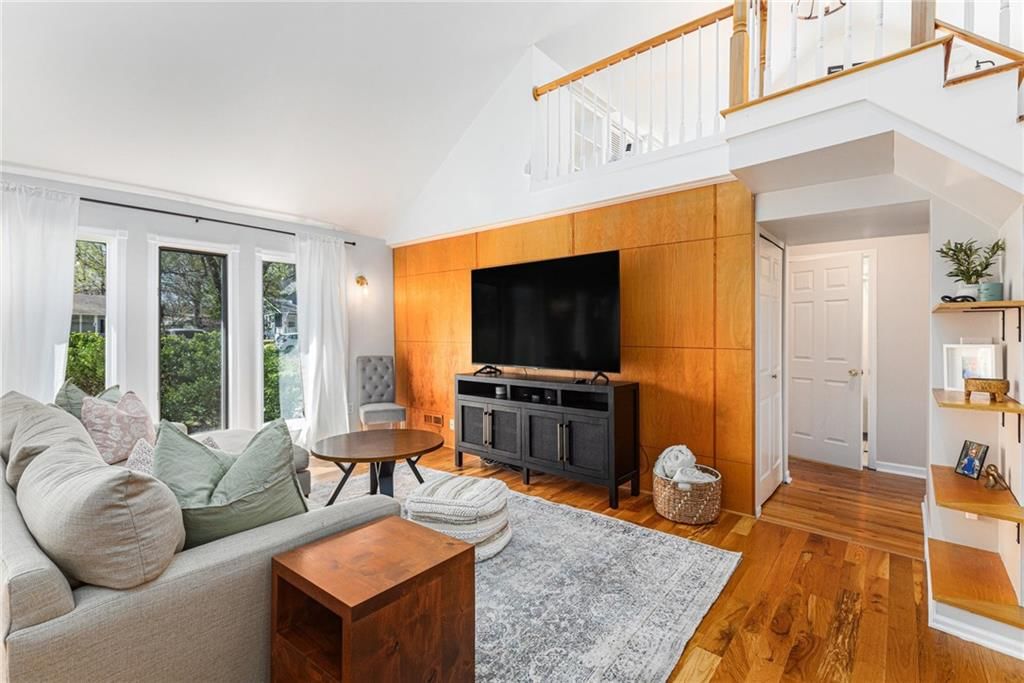 5251 Catalina Street — photo 6