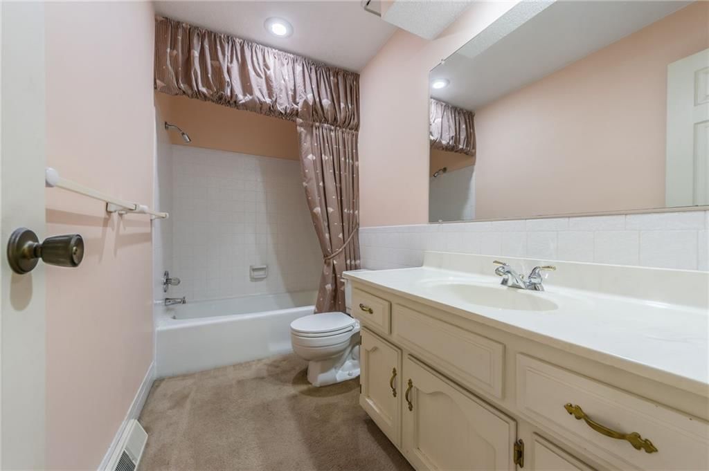 2407 NE 65th Terrace — photo 27