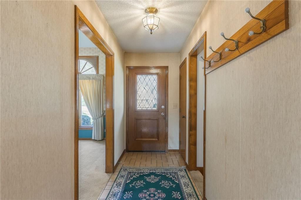 2407 NE 65th Terrace — photo 8