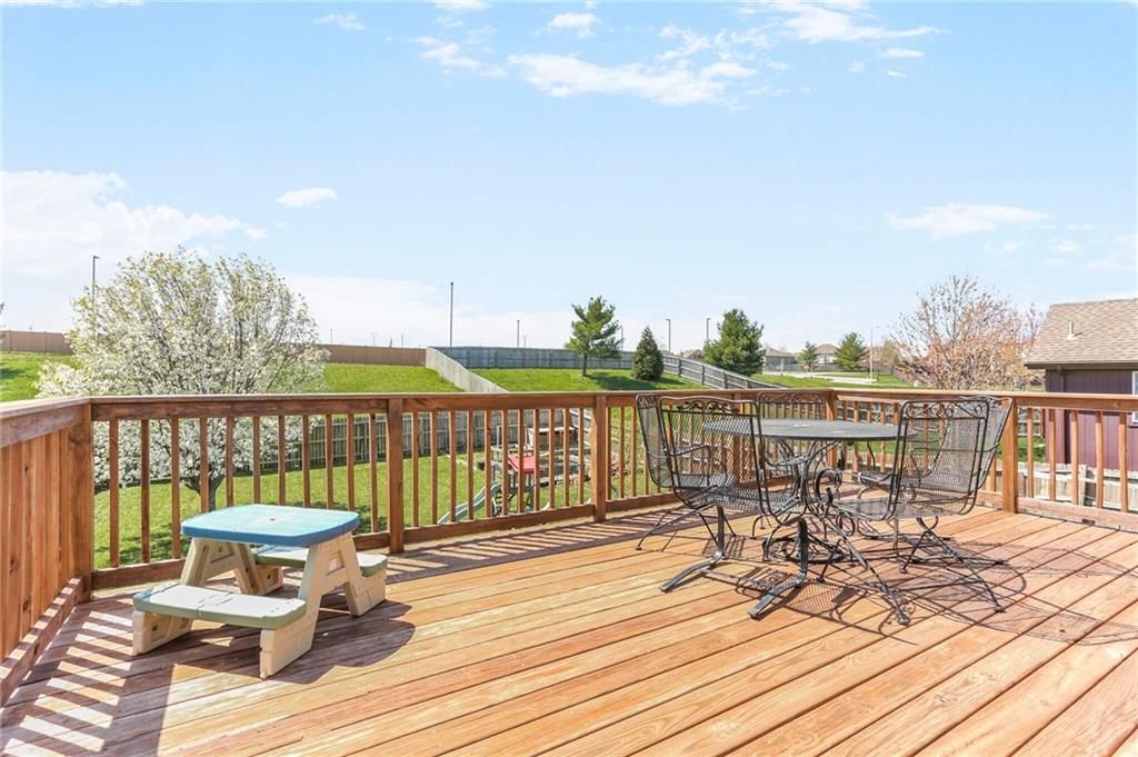 9204 N Mulberry Avenue — photo 11