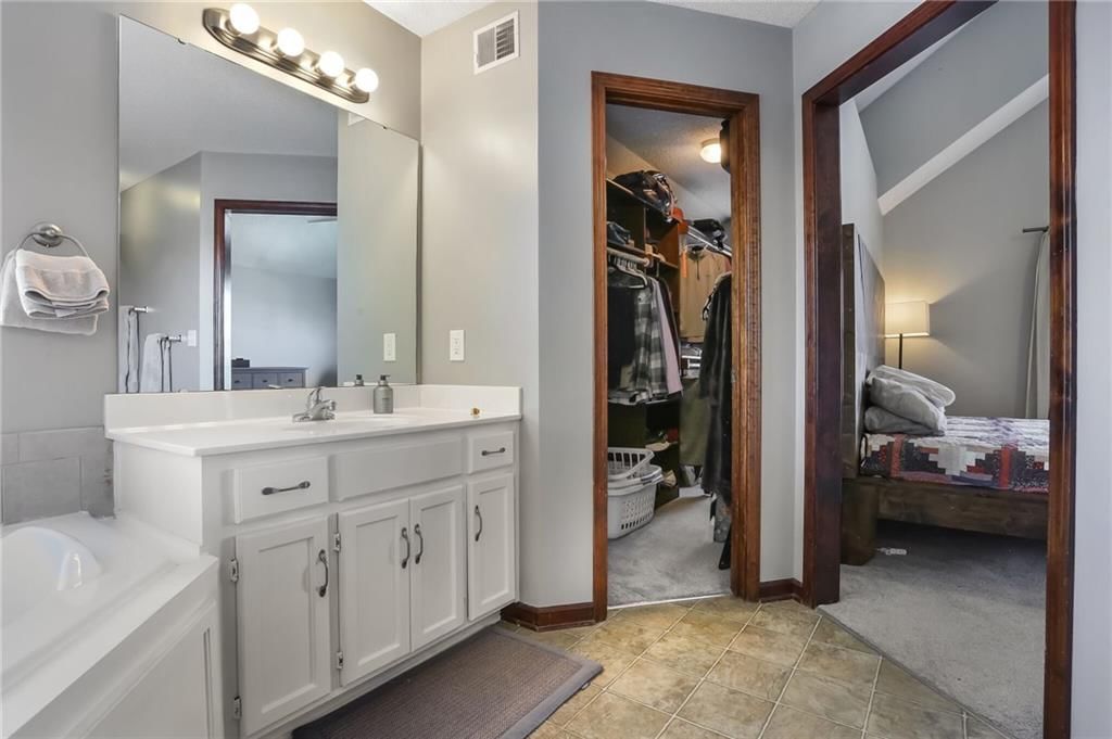 9204 N Mulberry Avenue — photo 15
