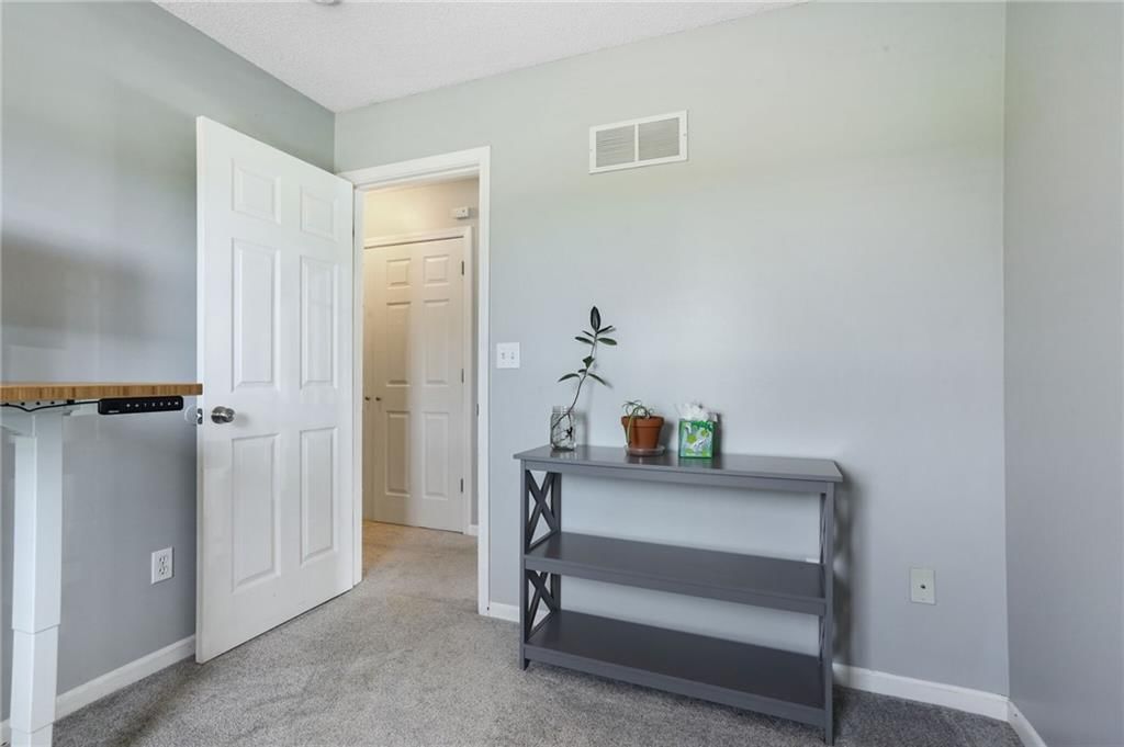 9204 N Mulberry Avenue — photo 20