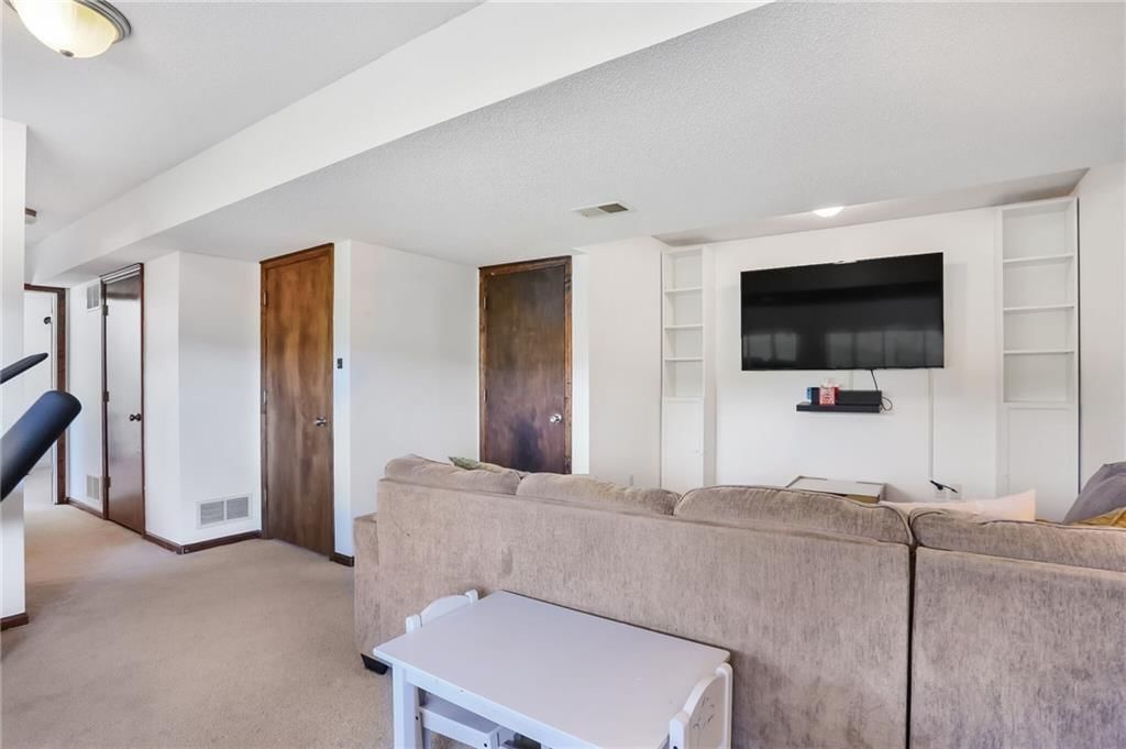 9204 N Mulberry Avenue — photo 26