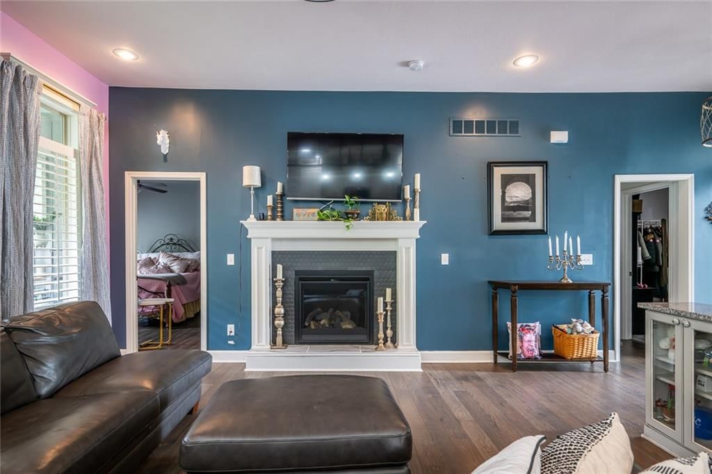 8823 W Longview Parkway — photo 12
