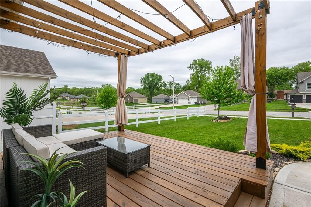 8823 W Longview Parkway — photo 5