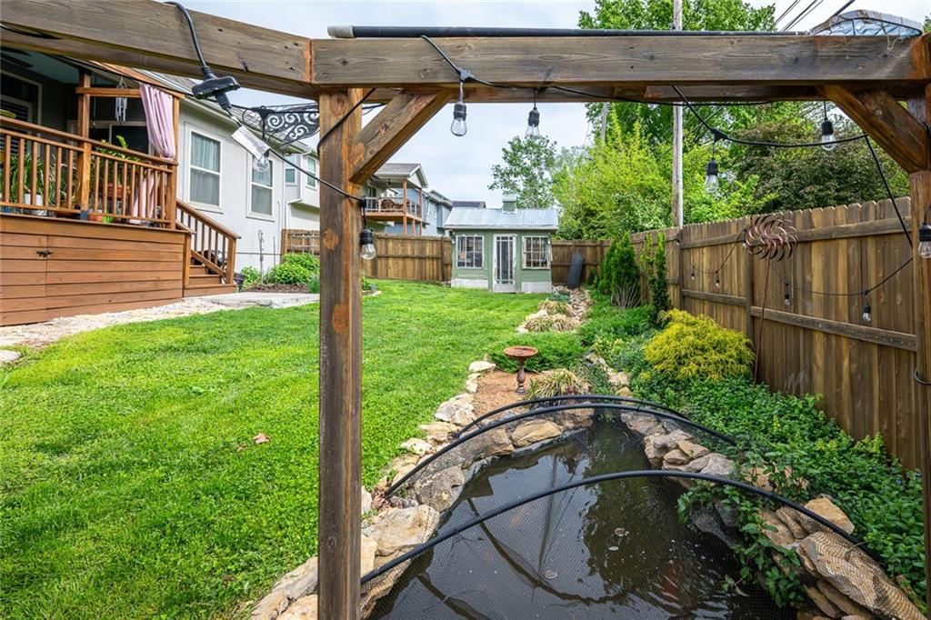 8823 W Longview Parkway — photo 44