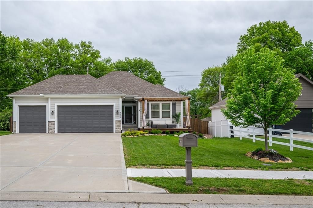 8823 W Longview Parkway — photo 59