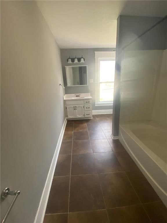 311 E 3rd Street — photo 14