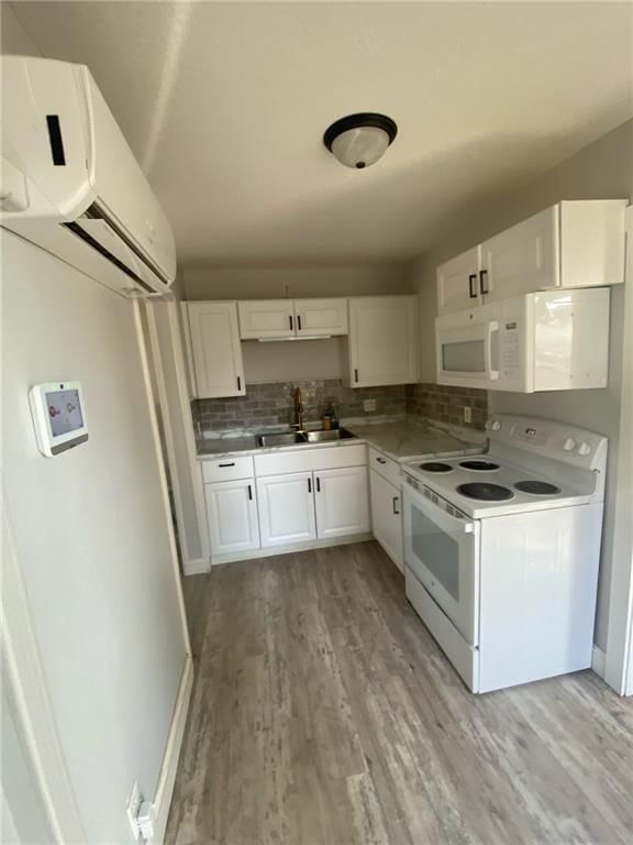 311 E 3rd Street — photo 9