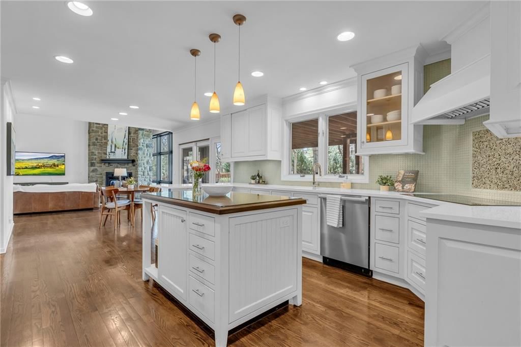 12316 Catalina Street — photo 13