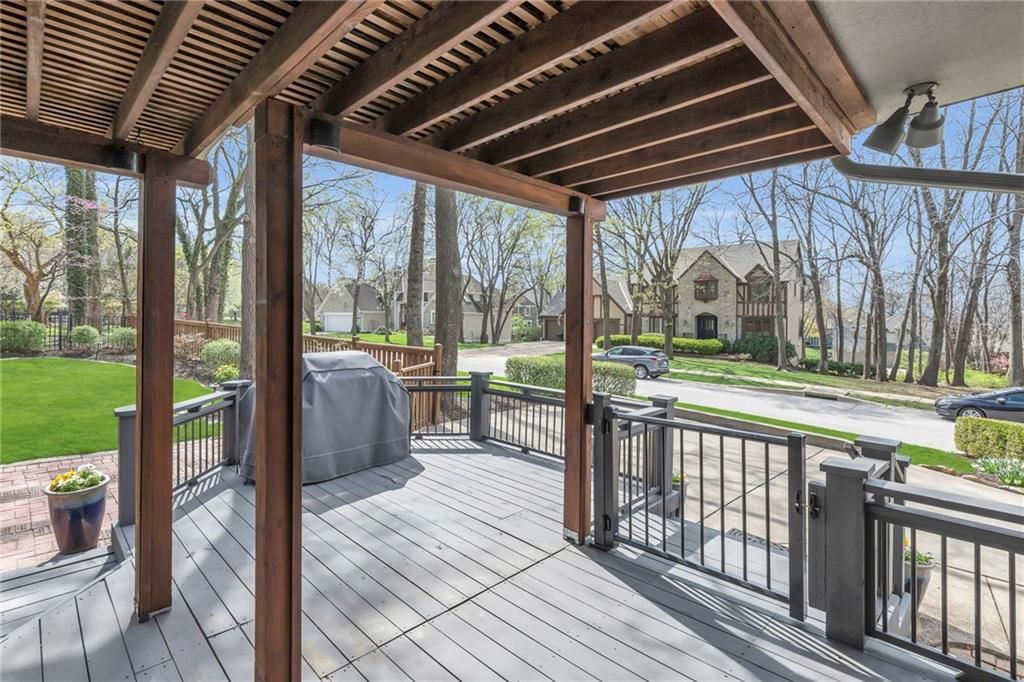 12316 Catalina Street — photo 38