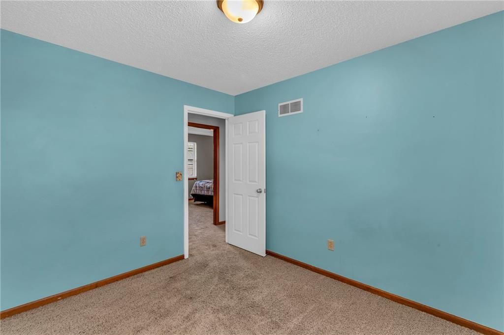 317 Southbrook Street — photo 16