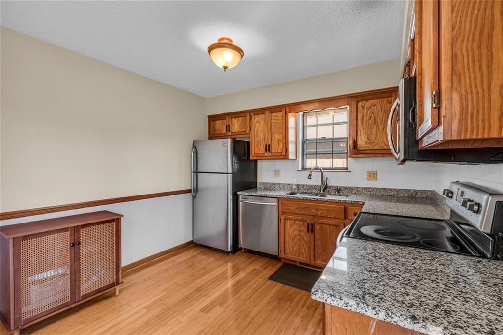 317 Southbrook Street — photo 9