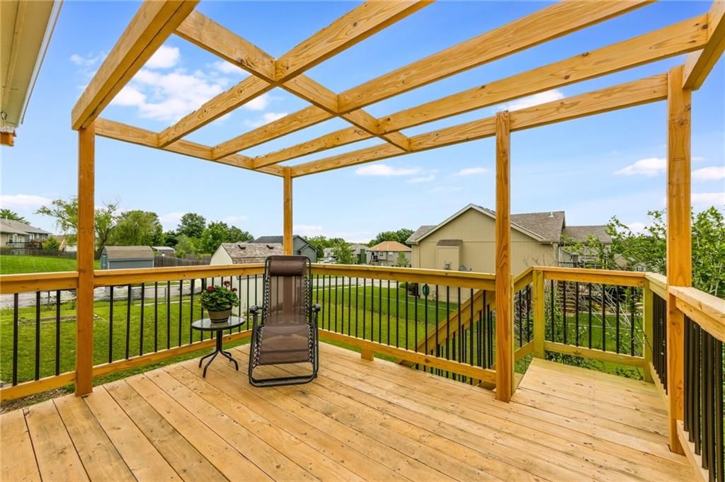 1301 Stonecrest Drive — photo 28