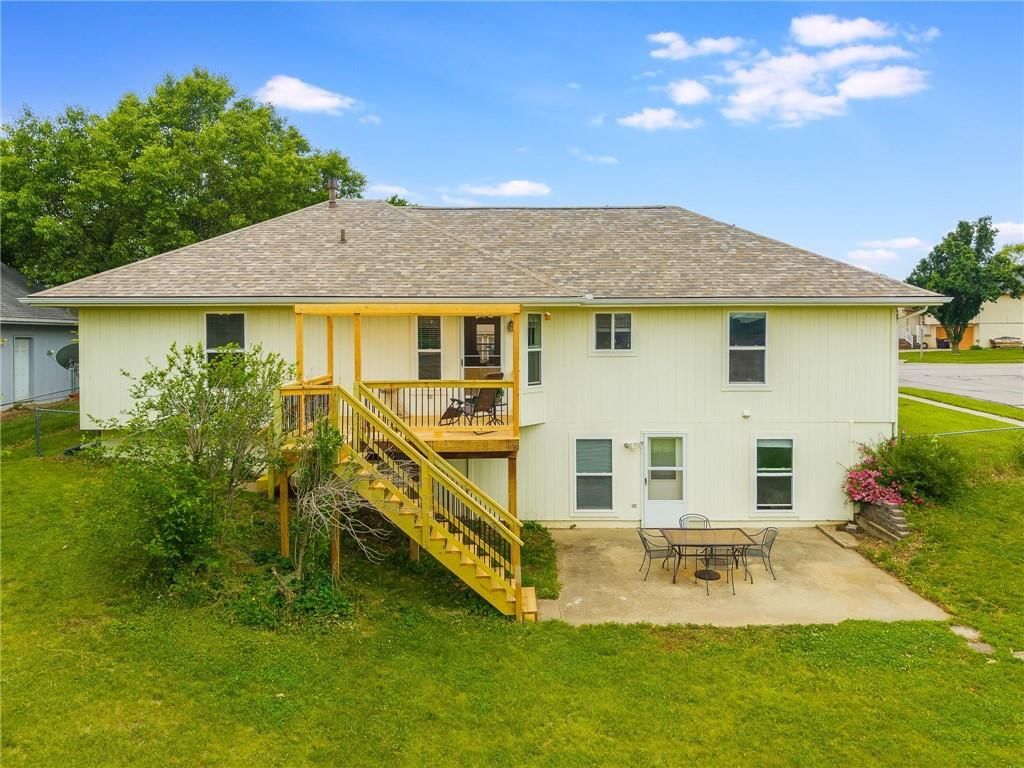 1301 Stonecrest Drive — photo 30