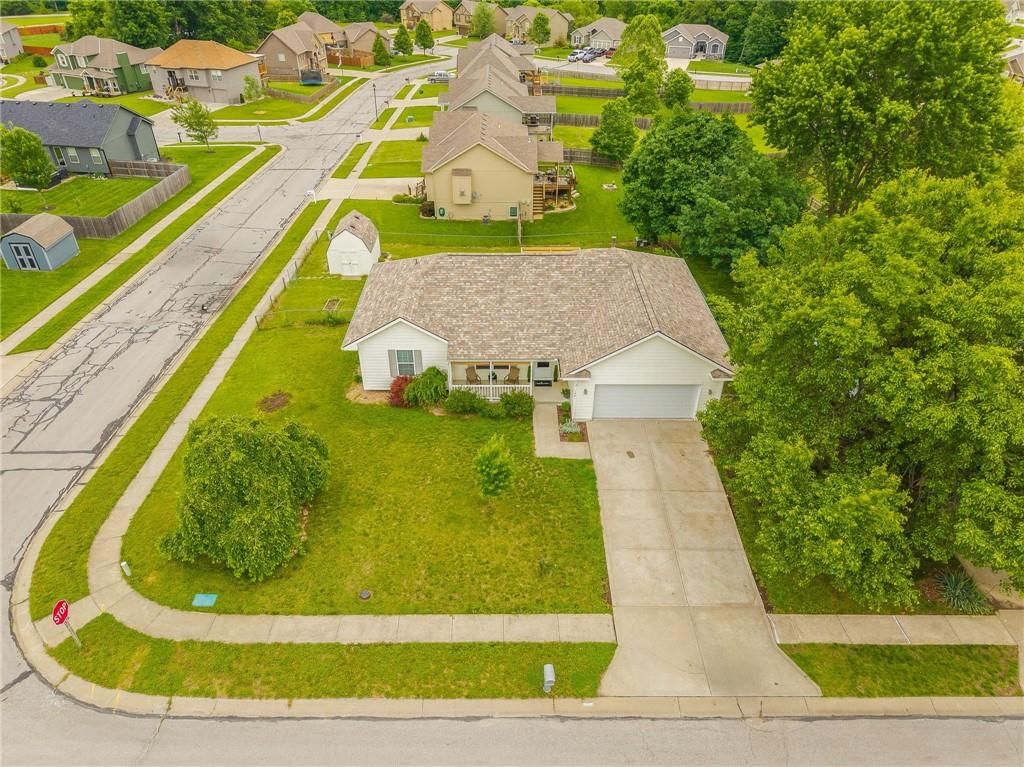 1301 Stonecrest Drive — photo 34