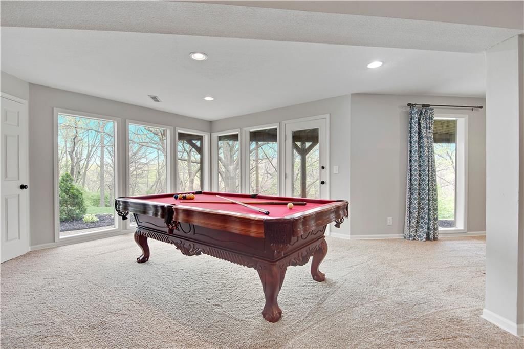 8345 Hallet Street — photo 30