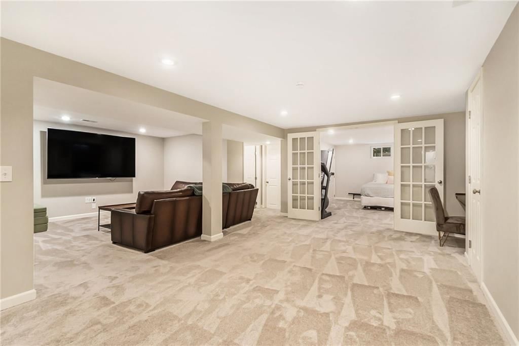 6427 Outlook Drive — photo 23