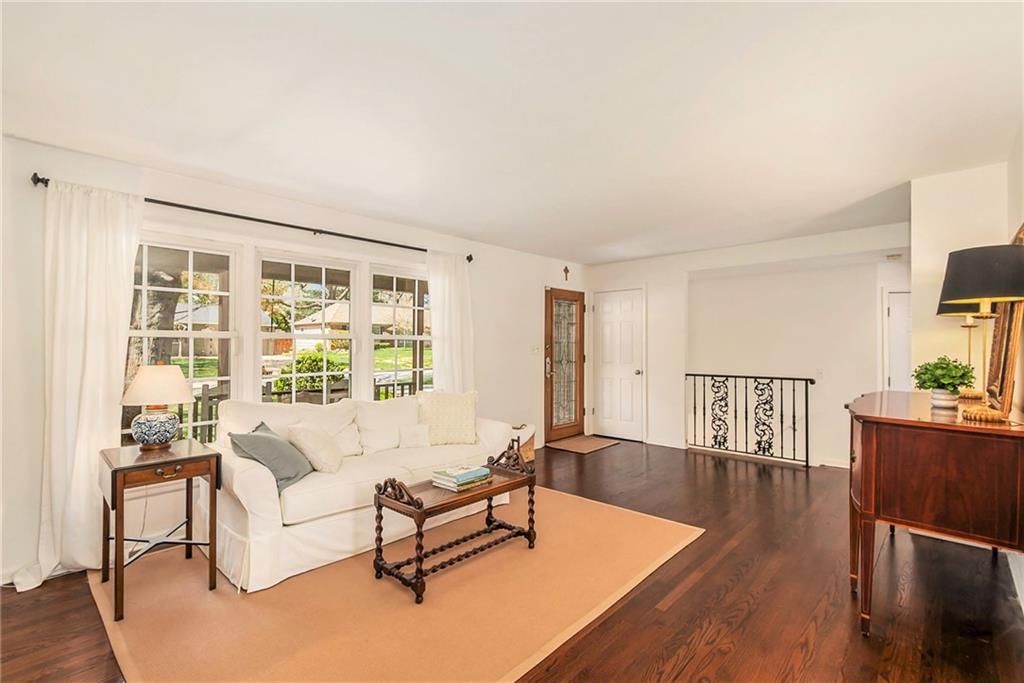6427 Outlook Drive — photo 5