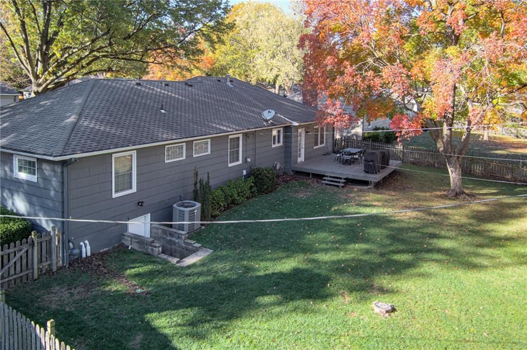 6427 Outlook Drive — photo 43