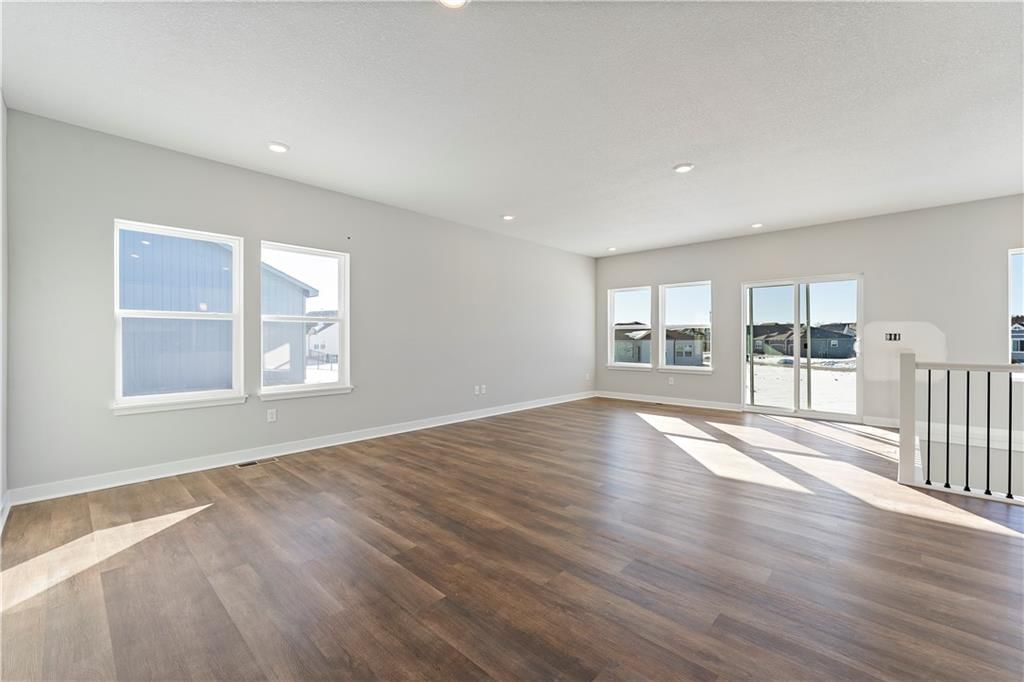 1106 SW Fiord Drive — photo 3