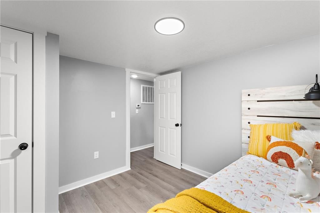 708 S Davis Street — photo 14