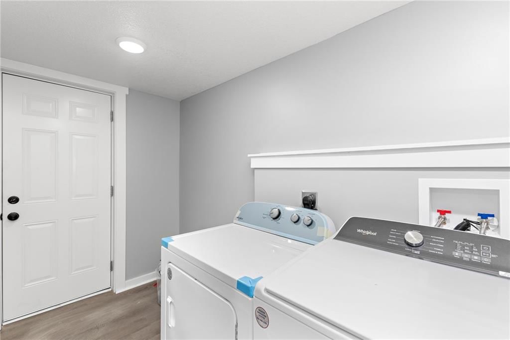 708 S Davis Street — photo 17
