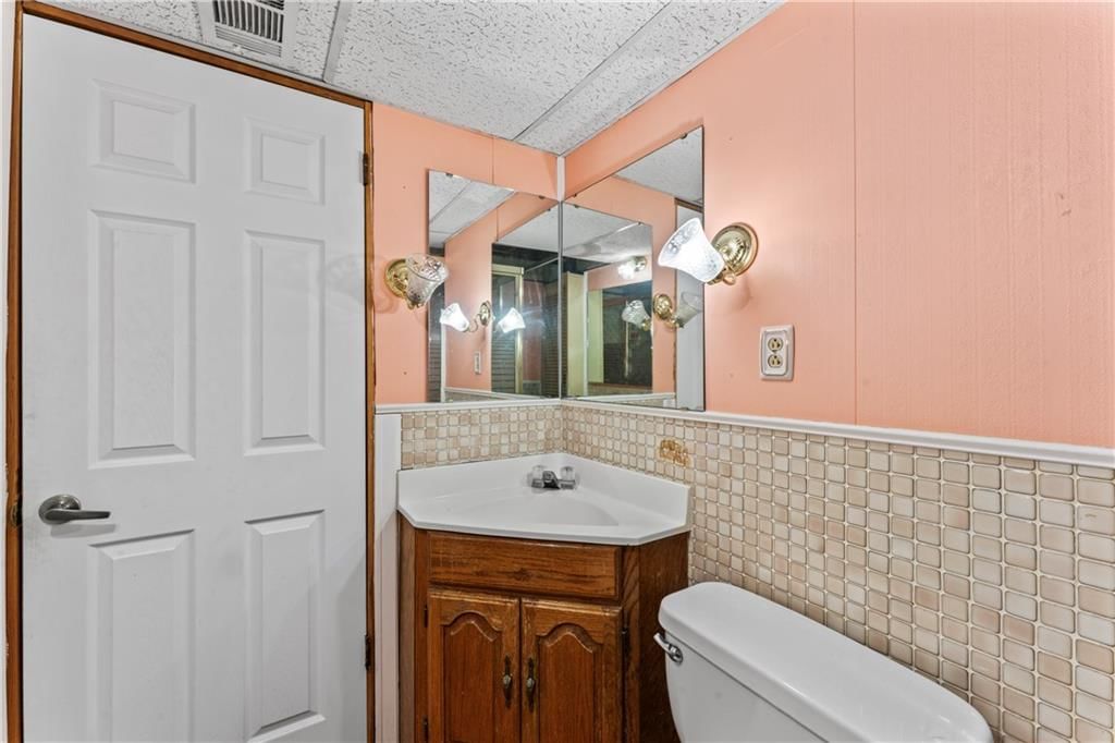 4225 S Osage Street — photo 26