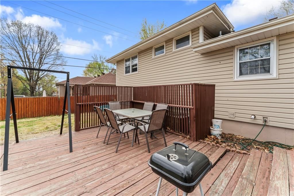 4225 S Osage Street — photo 31