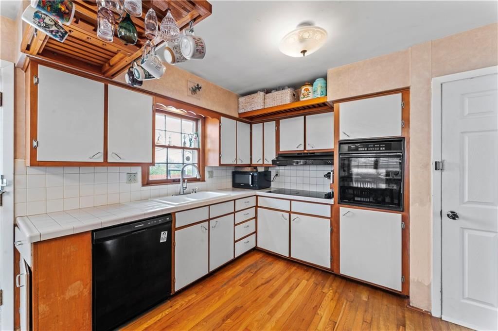 4225 S Osage Street — photo 7