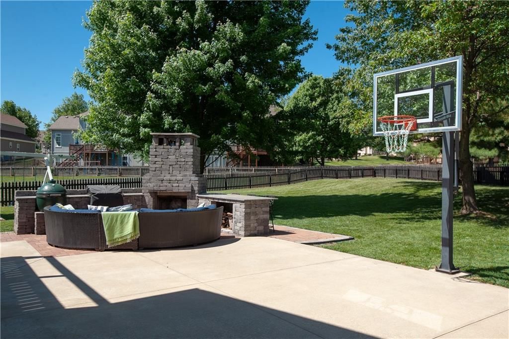 4604 Kensington Drive — photo 36