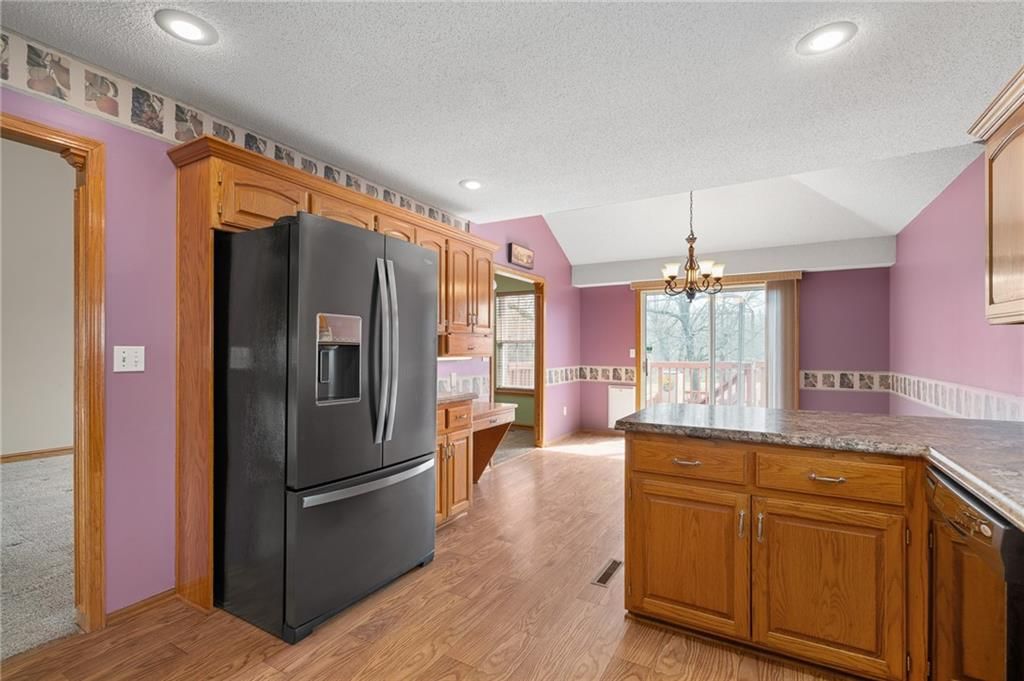1002 Hillcrest Street — photo 13
