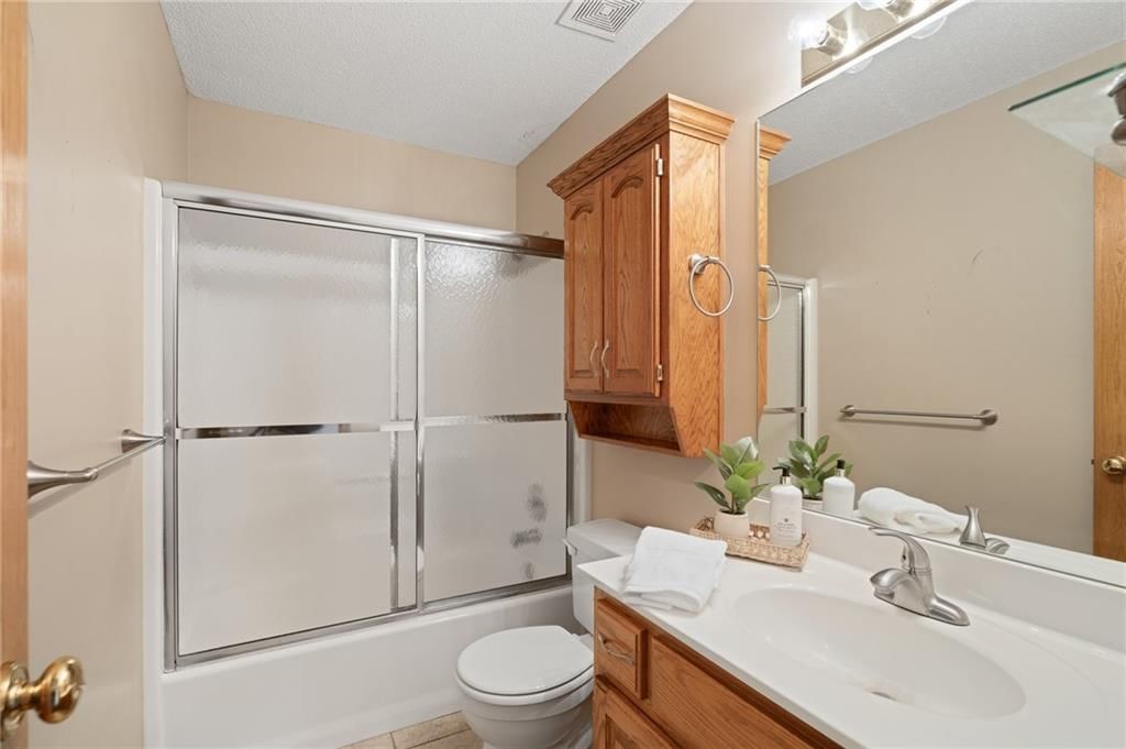 1002 Hillcrest Street — photo 26