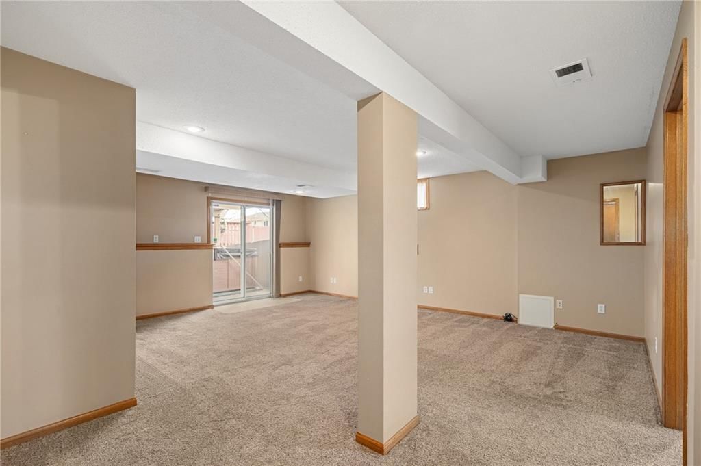 1002 Hillcrest Street — photo 29
