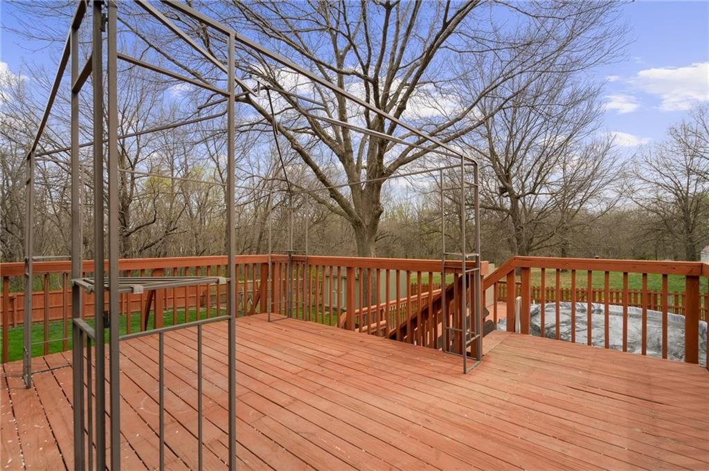 1002 Hillcrest Street — photo 46