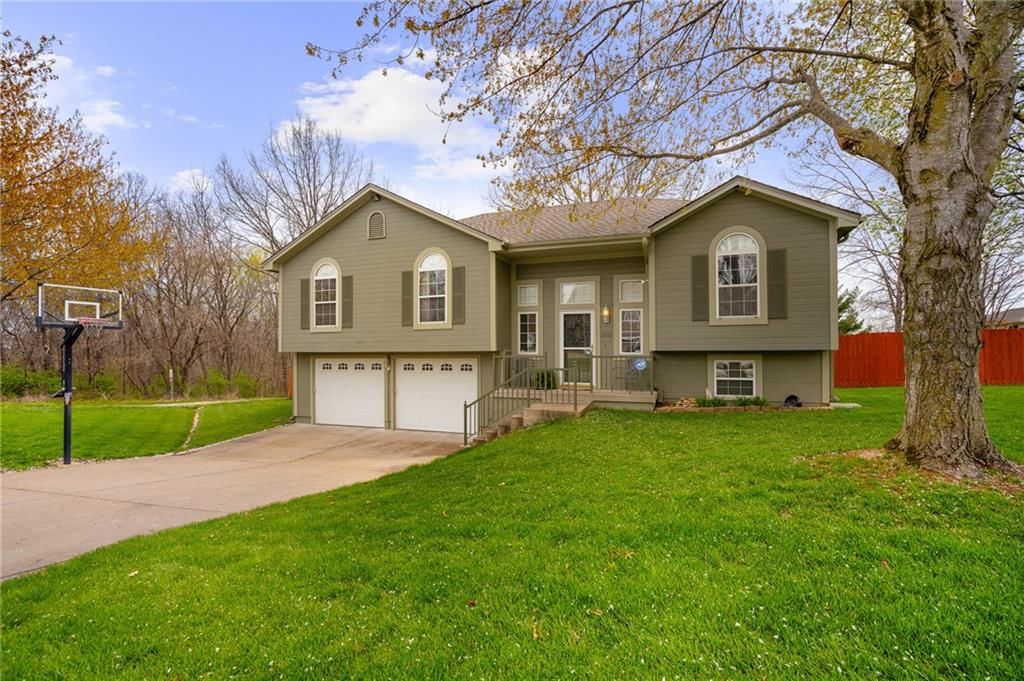1002 Hillcrest Street — photo 47