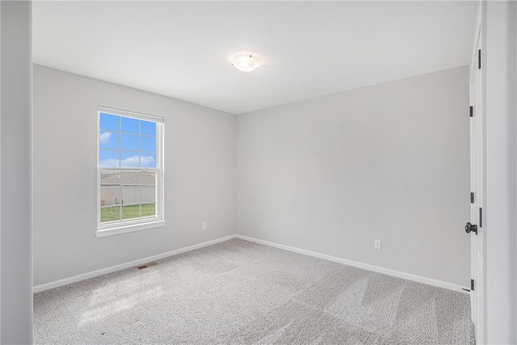 1702 Cottonwood Creek Avenue — photo 14
