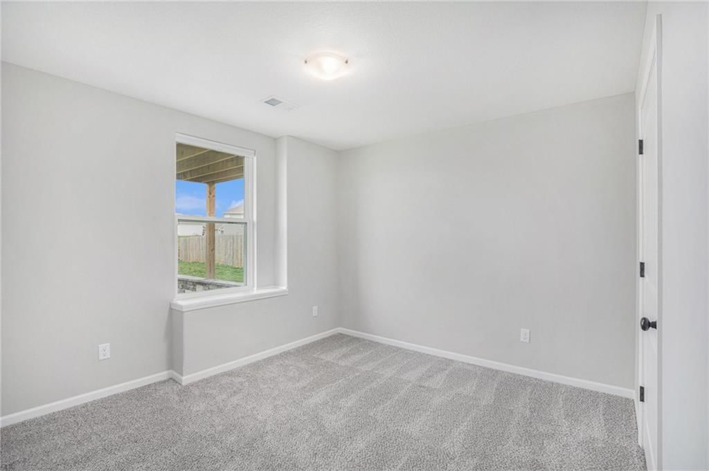 1702 Cottonwood Creek Avenue — photo 18