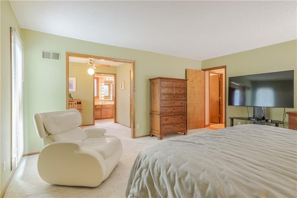 114 NW 44th Street — photo 11