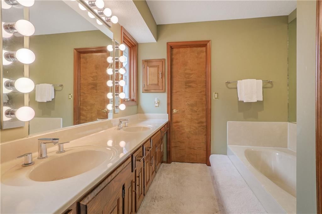 114 NW 44th Street — photo 13