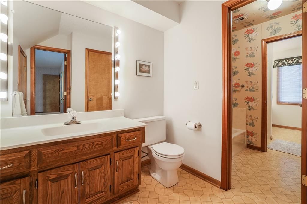 114 NW 44th Street — photo 18