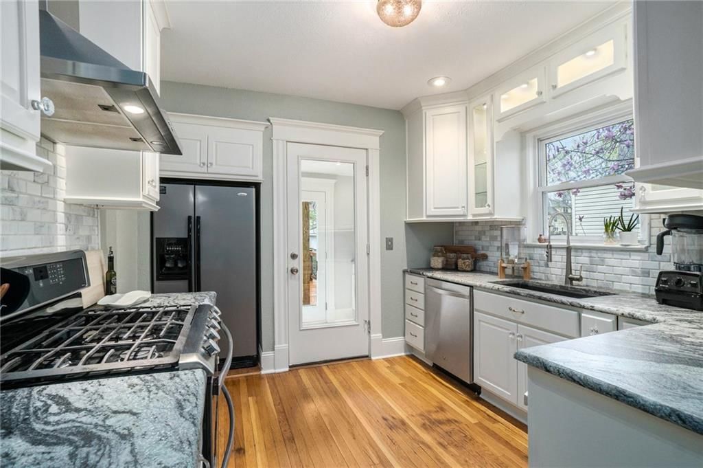 3012 Campbell Street — photo 13