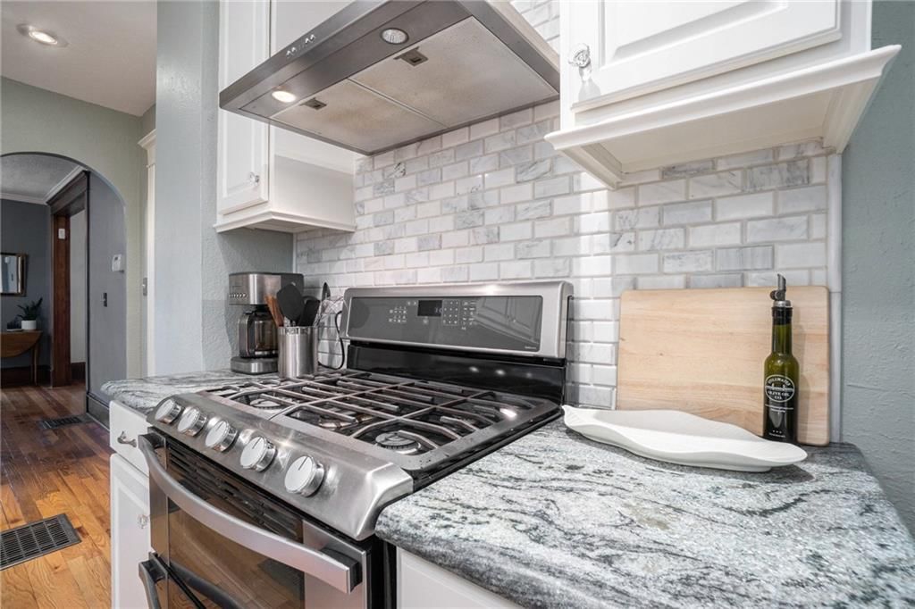 3012 Campbell Street — photo 16