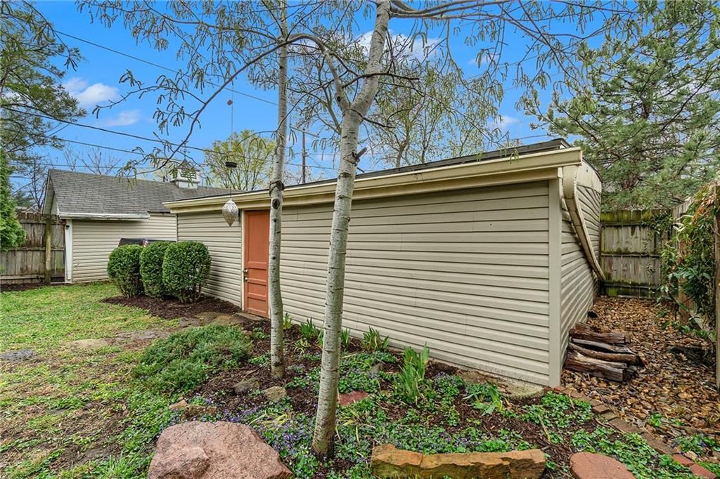 3012 Campbell Street — photo 38