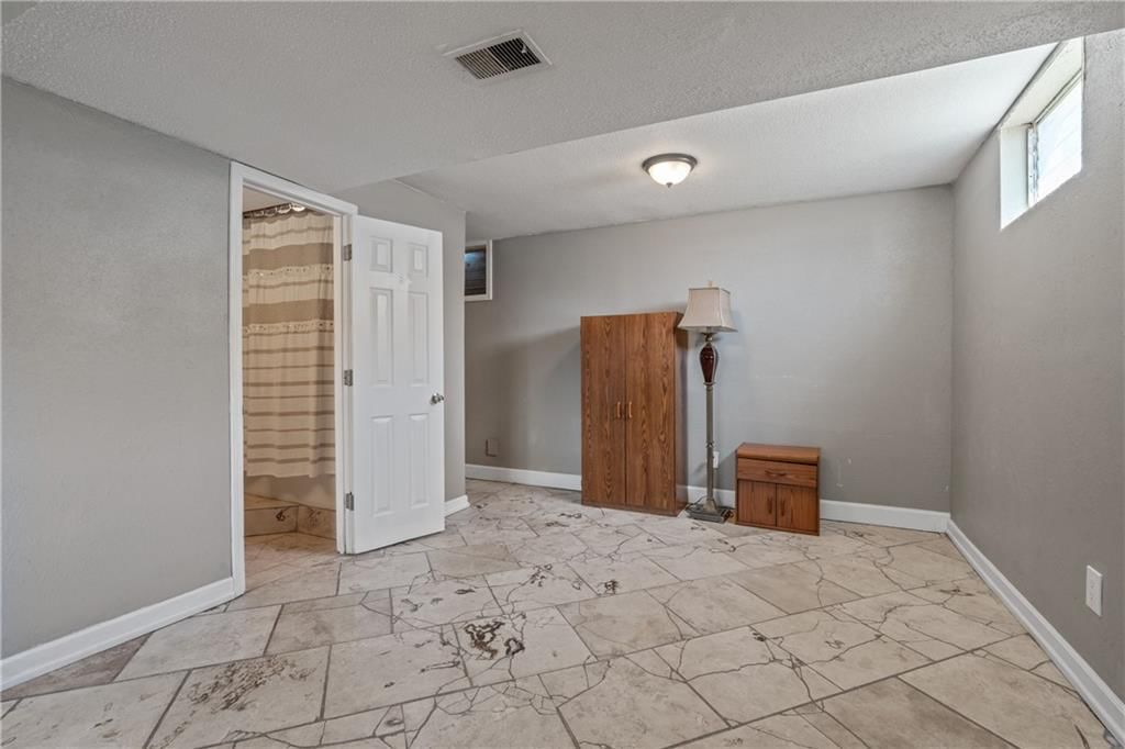 3117 NW CASTLE Drive — photo 29