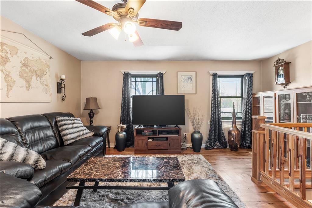 3117 NW CASTLE Drive — photo 7