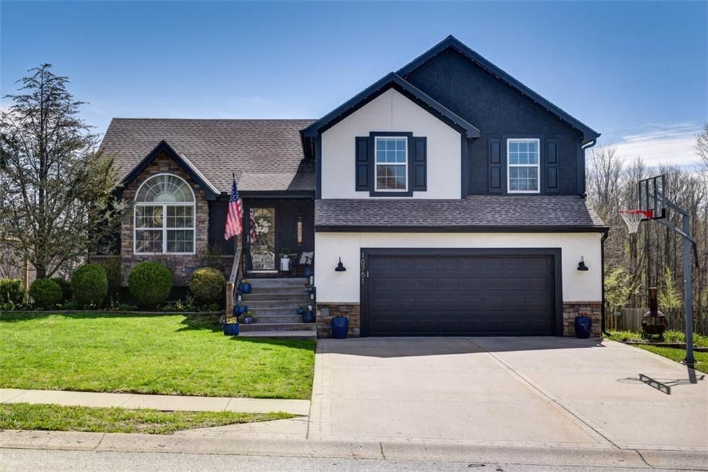 10751 N Laurel Avenue, Kansas City, MO