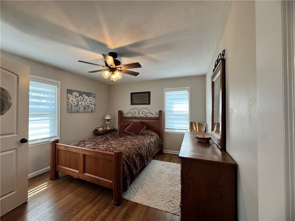 535 E 5th Street — photo 13