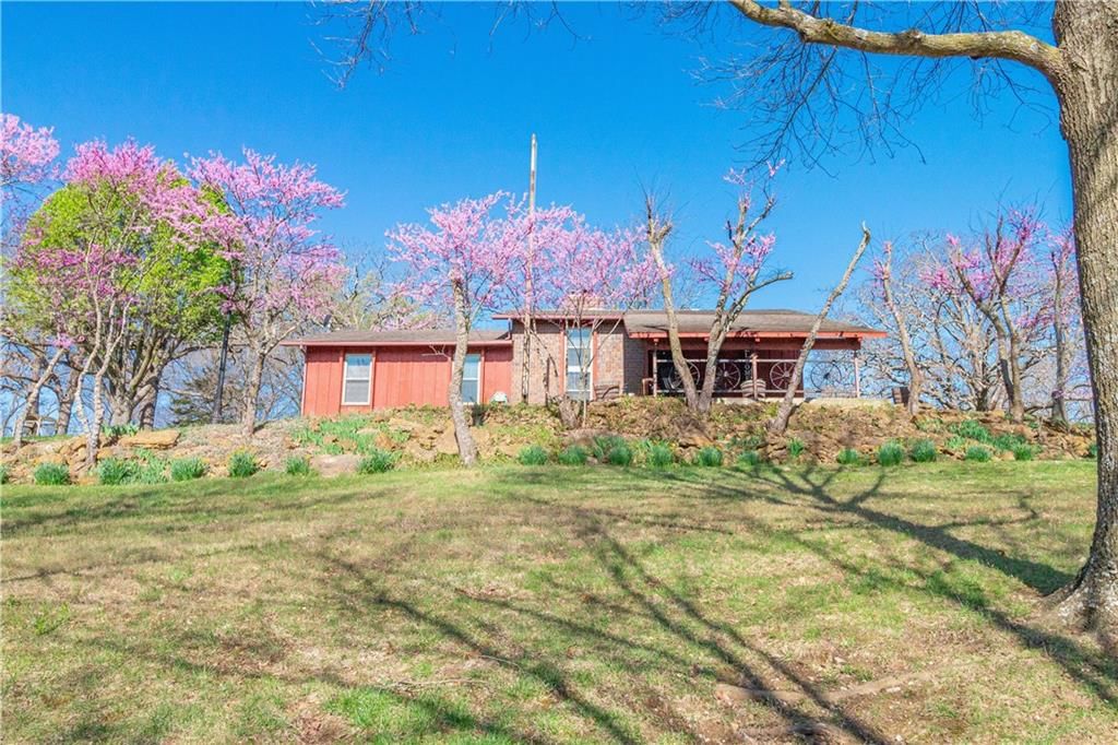 9014 S Buckner Tarsney Road, Oak Grove, MO